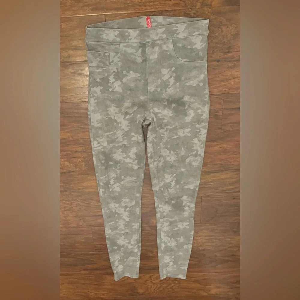 Spanx Jean-ish Ankle Leggings Stone Wash Camo Pull On Stretch Pants Size Medium